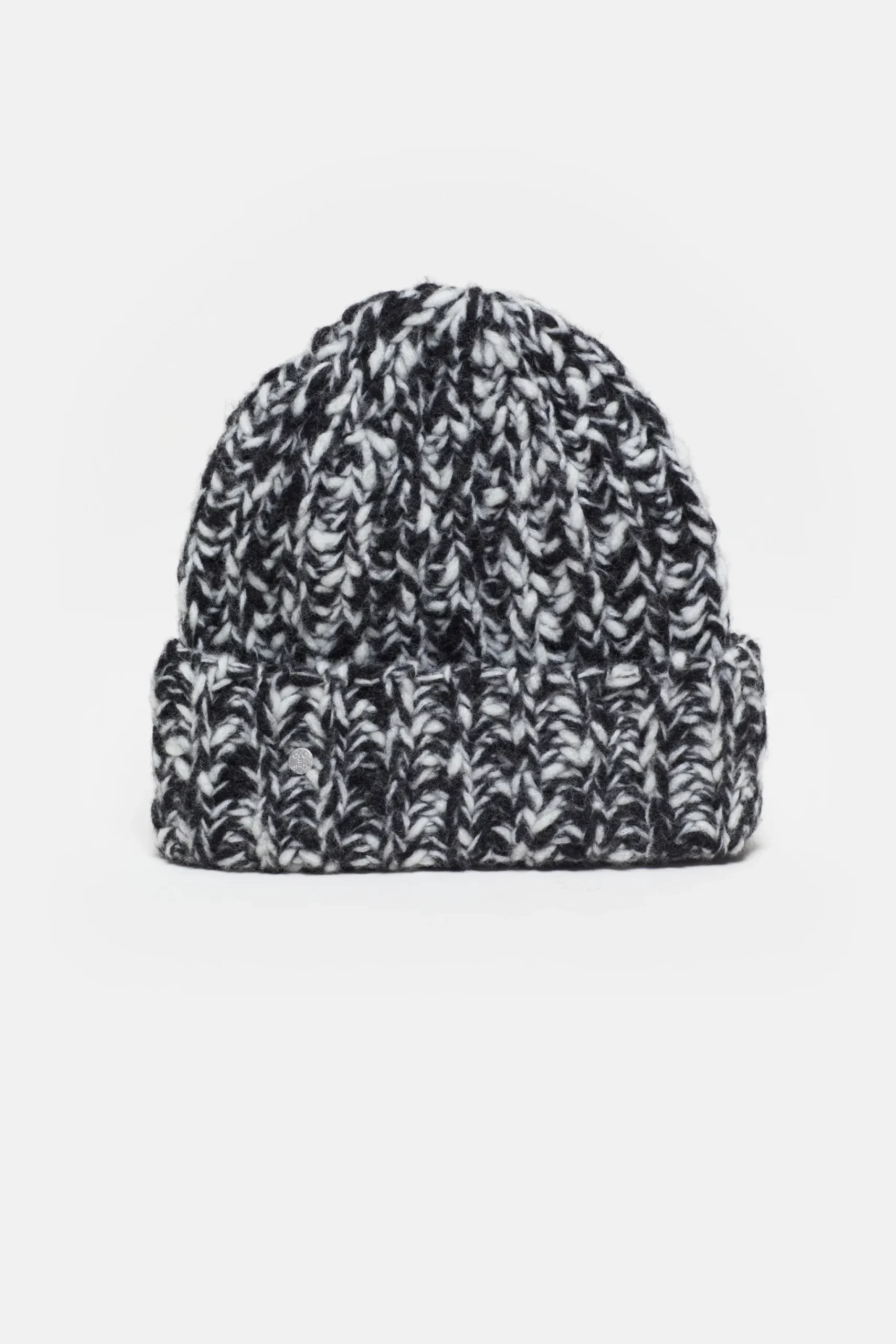 Closed Mützen*Handgestrickte Mütze Black