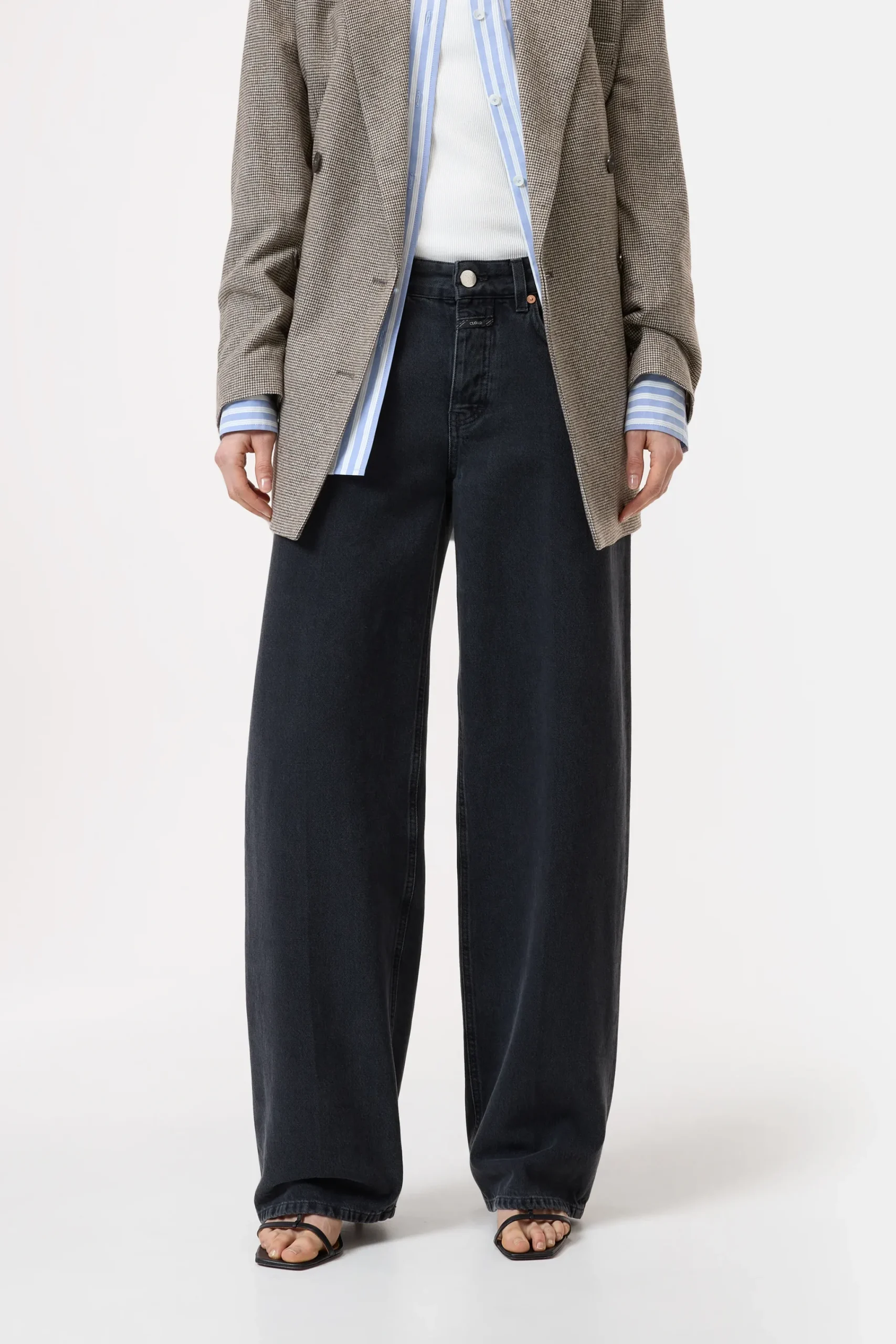 Closed Jeans | Wide Fit*Wide Jeans - Style Name Nikka Darkgrey